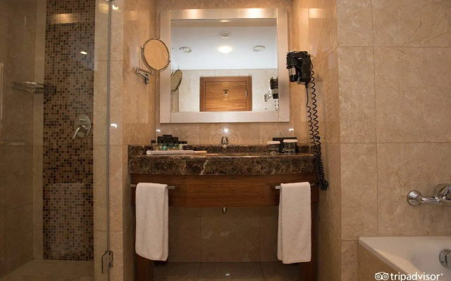Holiday Inn Istanbul Sisli by IHG