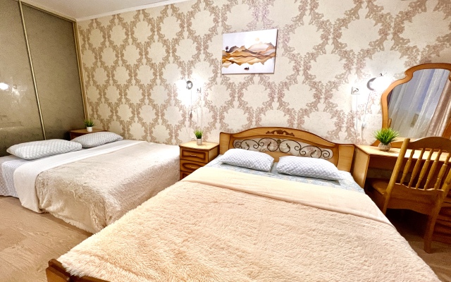 Na 5 Etazhe V Tsentre Goroda Flat