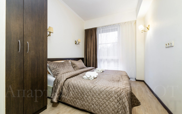 Oplot - S dvumya spal'nyami i vannoj 2 Apartments