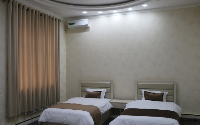 Summer Hotel
