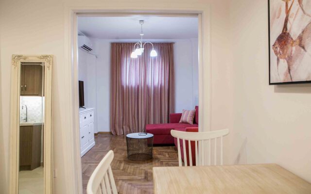 Апартаменты Best House Athens Ampelokipoi Metro (Kolchidos Str.)