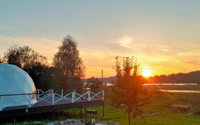 Na Beregu Ladozhskogo Ozera Private house