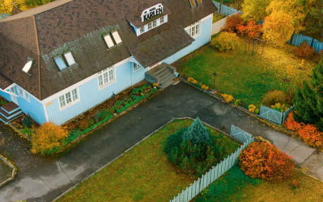 Отель Карлен