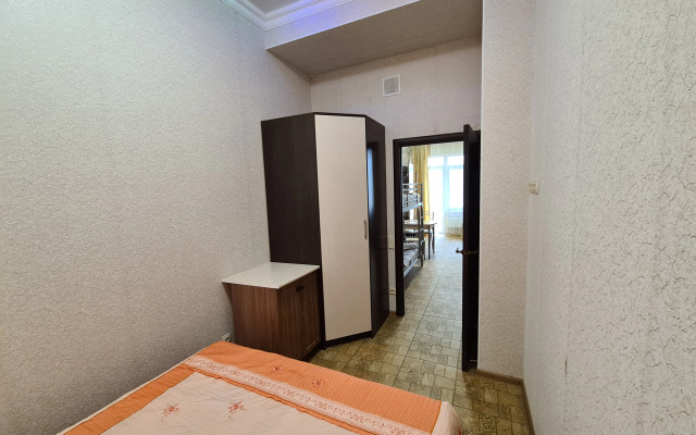 S Otdelnym Vkhodom Flat