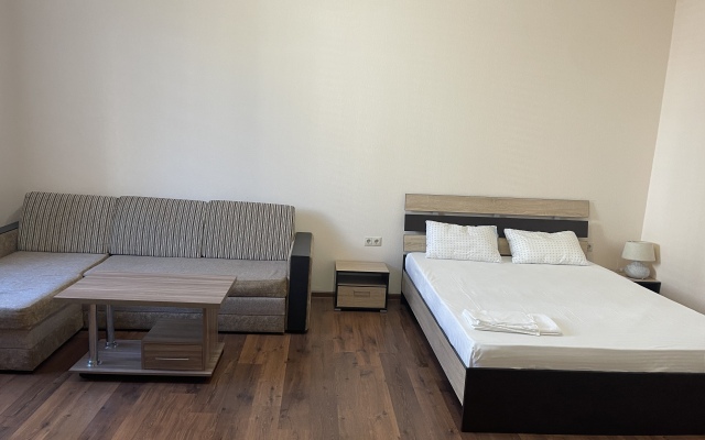 Na Staroobryadcheskoj Apartments
