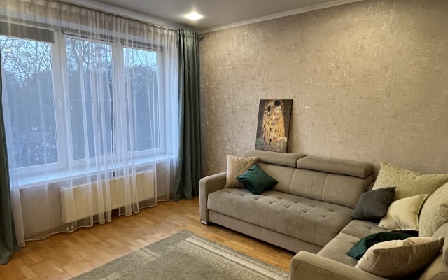Semyya U Morya Apartments