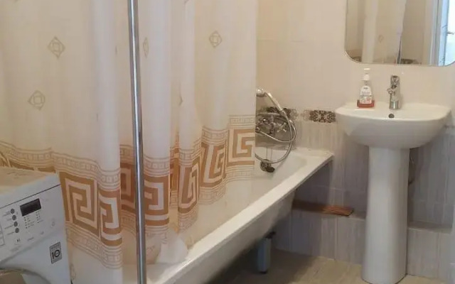 Naprotiv Brosko Moll Flat