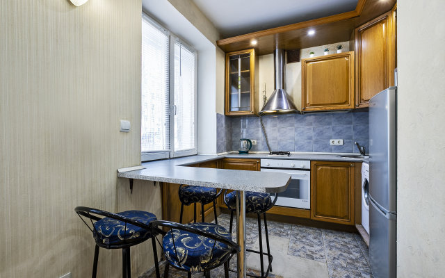 Na ulice Azovskoj 12/1 Apartments