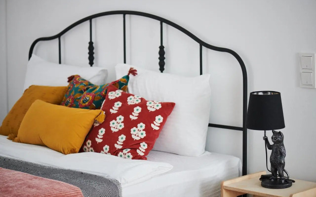 Апартаменты ДзенХоум Символ 8