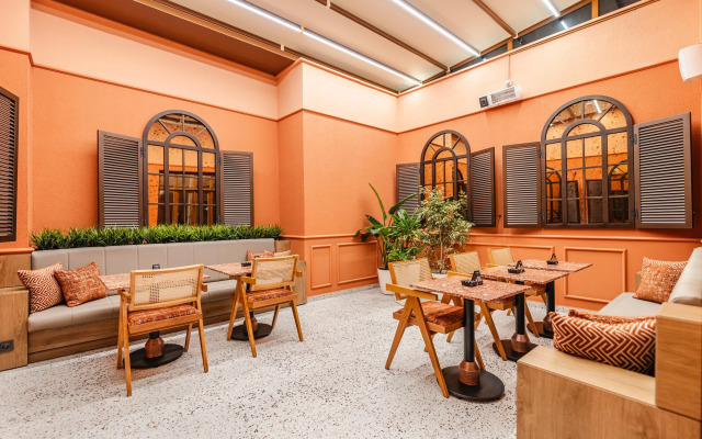 Lamartine Hotel
