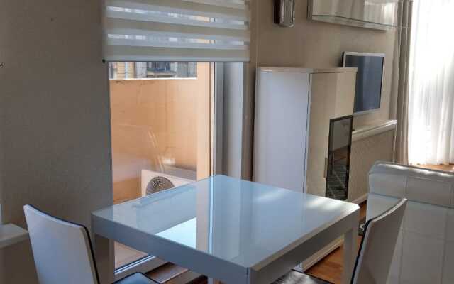 Апартаменты Светлые на Восстания