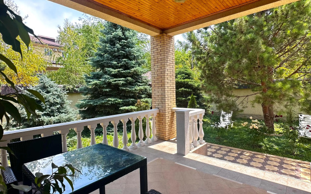 Частный дом со всеми условиями на берегу моря