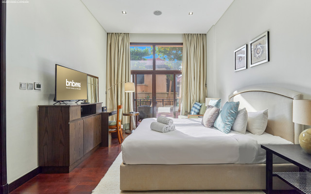 Апартаменты Bnbmehomes Stylish & Spacious 1-Bedroom Retreat G15