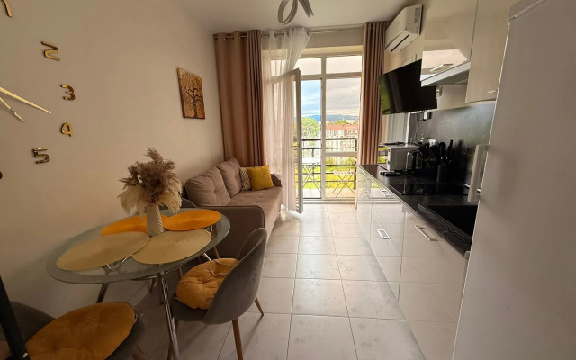 S Vidom Na Roschu 131 Apartments