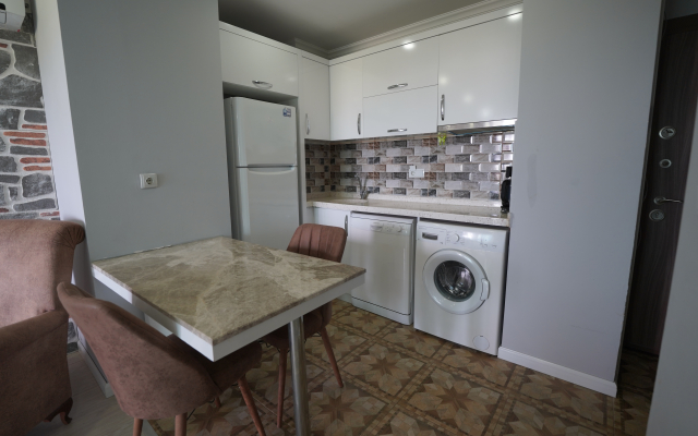 Gardenya Lara Suit Hotel