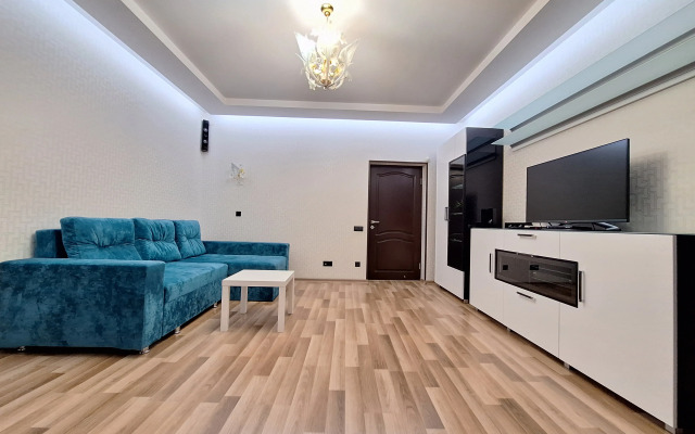 Stilnaya 3-Kom Kvartira V Tsentre Apartments