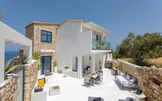Dion Villa