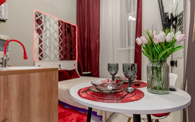 Апартаменты Жуковского 1/2/10с2 (209)