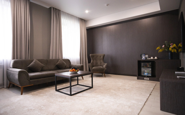 Resident Hotel Kazybek Bi