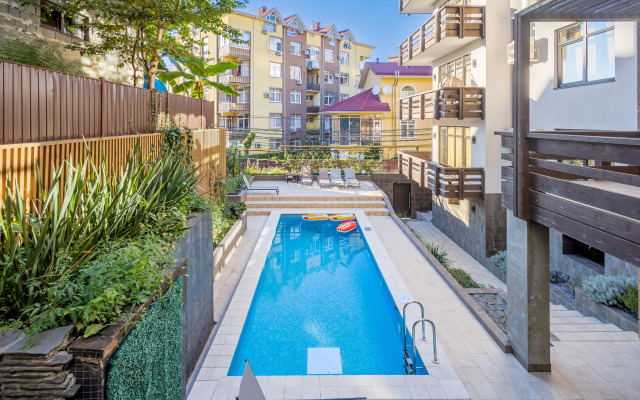 Myhomeyourhome na Fadeeva 34 Flat