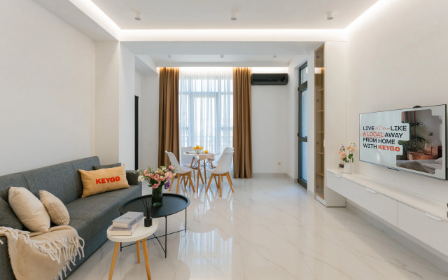 KeyGo #0098, 1 Bedroom, Near City Center Apartments