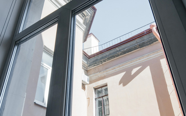 Апартаменты ApartH стандарт c окном во двор