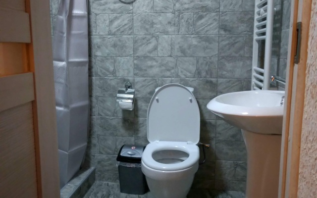 Kazbegi Qabarjina Apartments