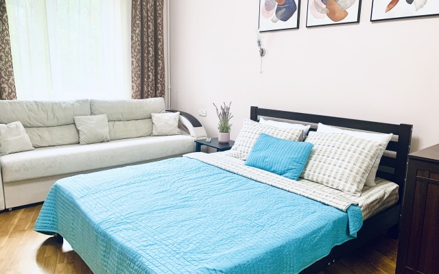 Uyutnaya Dvuhkomnatnaya Kvartira V Tikhom Tsentre Rostova-Na-Donu S Parkovkoy Flat