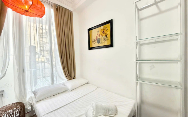 Cherry Blossom Entire Bui Vien Private house