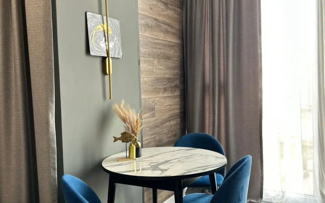 V Tsentralnom Rayone Na Lineynoy Flat