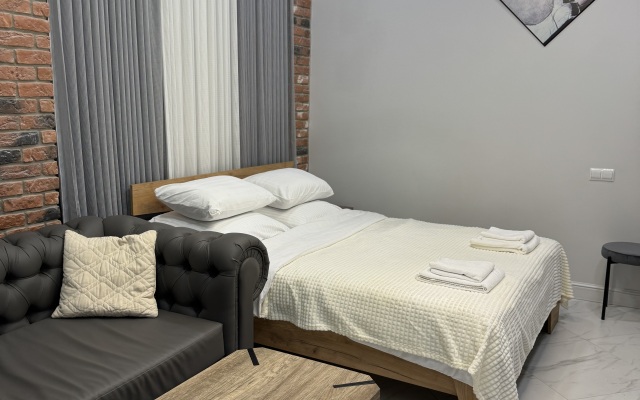 V Tsentre Goroda Na Uralskoj Apartments