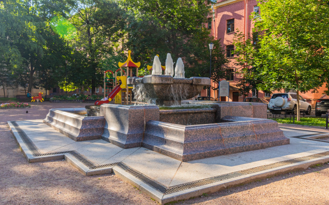 Квартира Двухкомнатная квартира в центре города