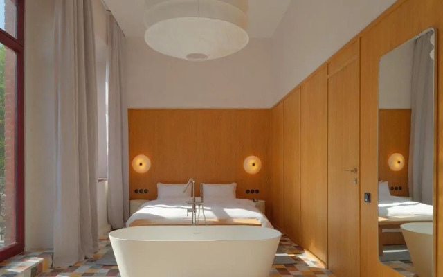 Hotel Bellhop Tbilisi