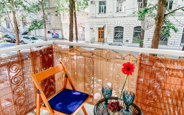 Апартаменты Счастье жить в центре Севастополя