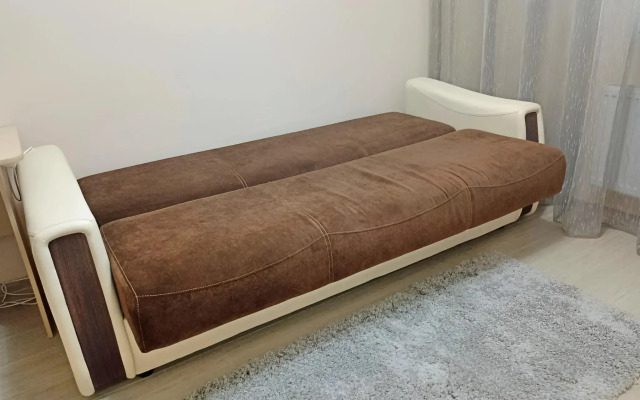 Yevrotreshka (122) Flat
