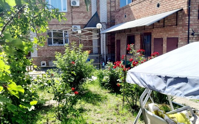 Kottedzh U Morya Guest House