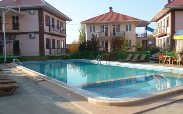 Seyt-Nebi Hotel