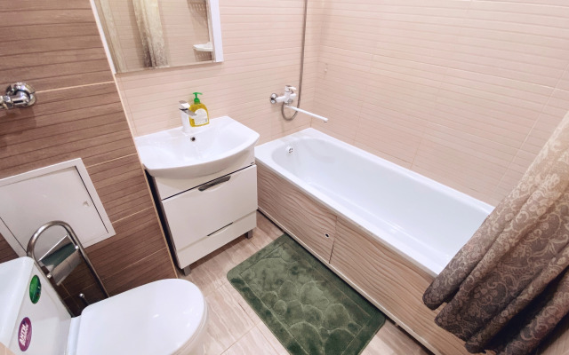 Na Ulitse Pavshinskiy Most 1/4 Flat