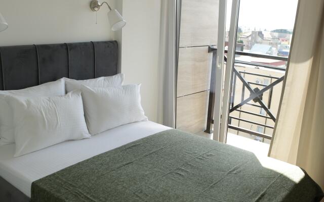 On the Heights 9 Apartments