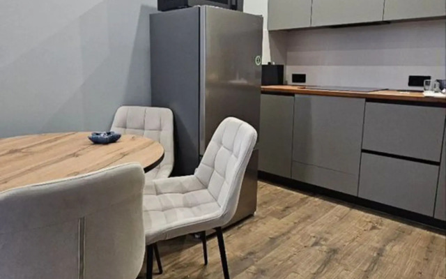 Na prospekte Frunze 14 Flat