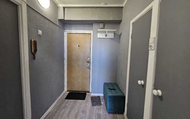 1b Slavyanskiy Bulvar 15 Apartments