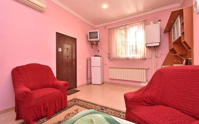 Apartment in Saryan Street Flat