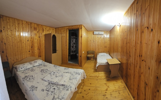 Otdykh V Alakhadzy u Valeriy Guest House
