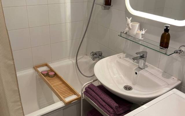 Na Bolshoy Sadovoy flat