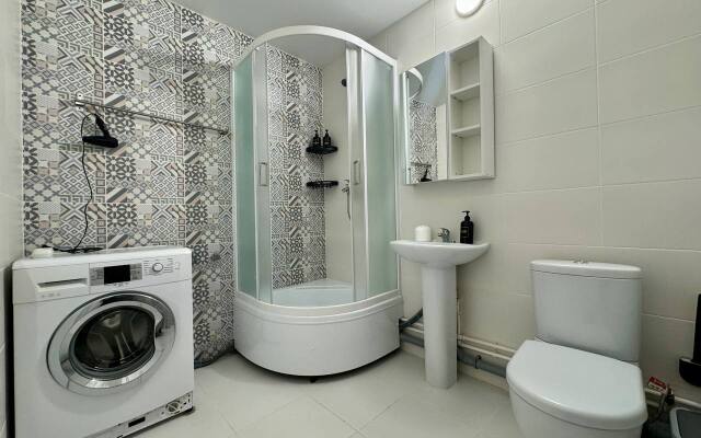S Sovremennym Remontom V Novom Apart-Otele Nachalo Apartments