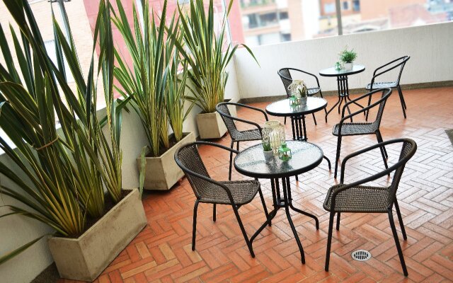 Icon Apartments
