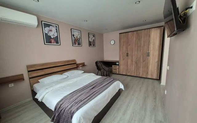 Апартаменты  EvroHome на Поляничко 11/6