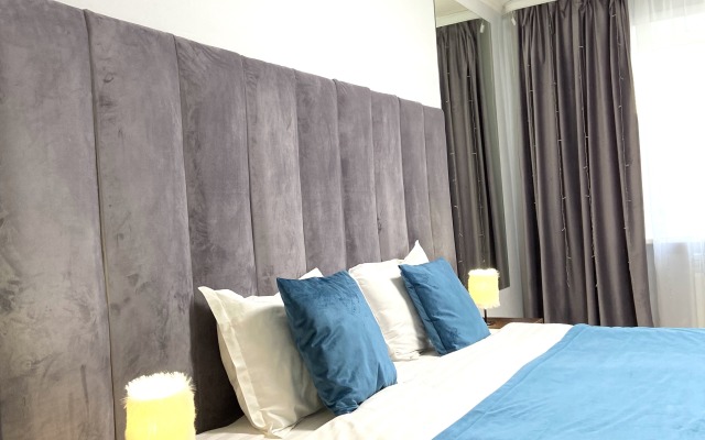 Na ulice Zhuravleva 100B Apartments