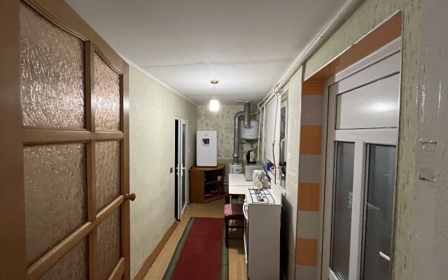 Vblizi Termalnykh Istochnikov Private house