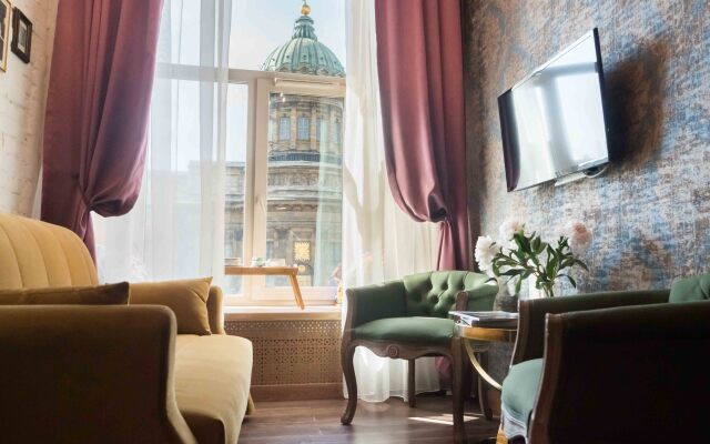 Квартира-студия Русский Балет BookingSPB с видом на Казанский Собор и Канал Грибоедова